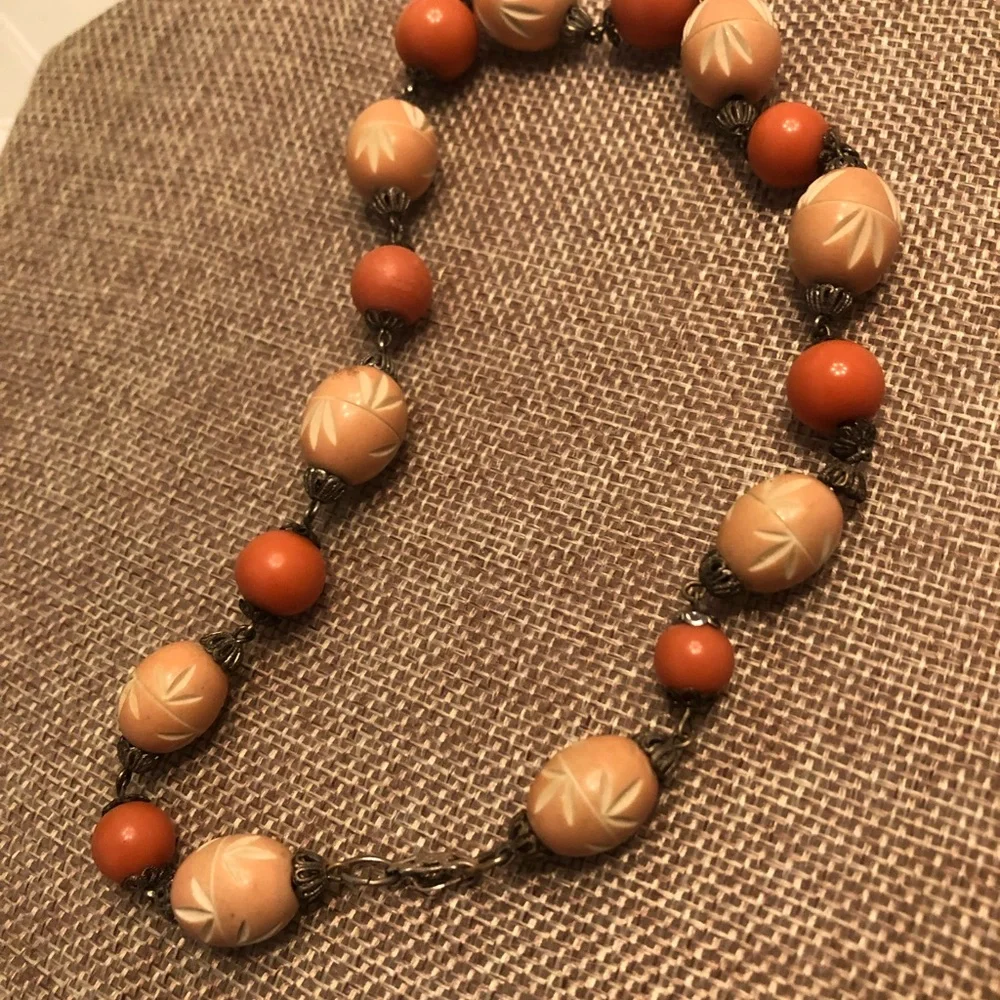 RARE Vintage Carved Bakelite Beaded with Sterling Silver Necklace - Picture 4 of 12